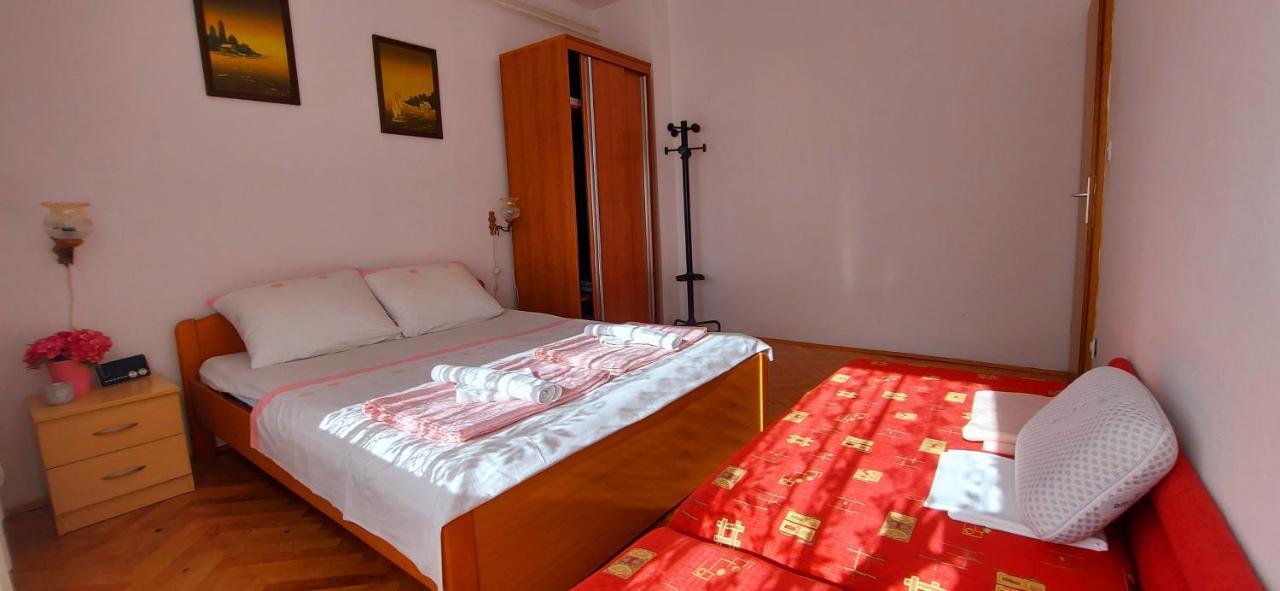 Apartment Luka Dobrinj ภายนอก รูปภาพ